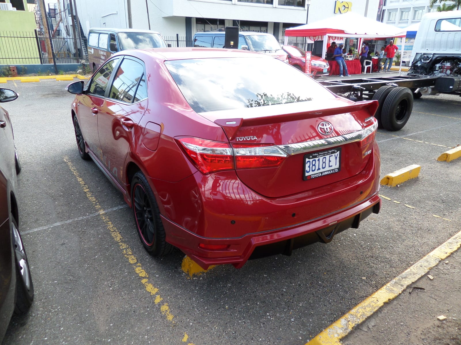 Rear View – 2015 Toyota Corolla GLi (Red)
