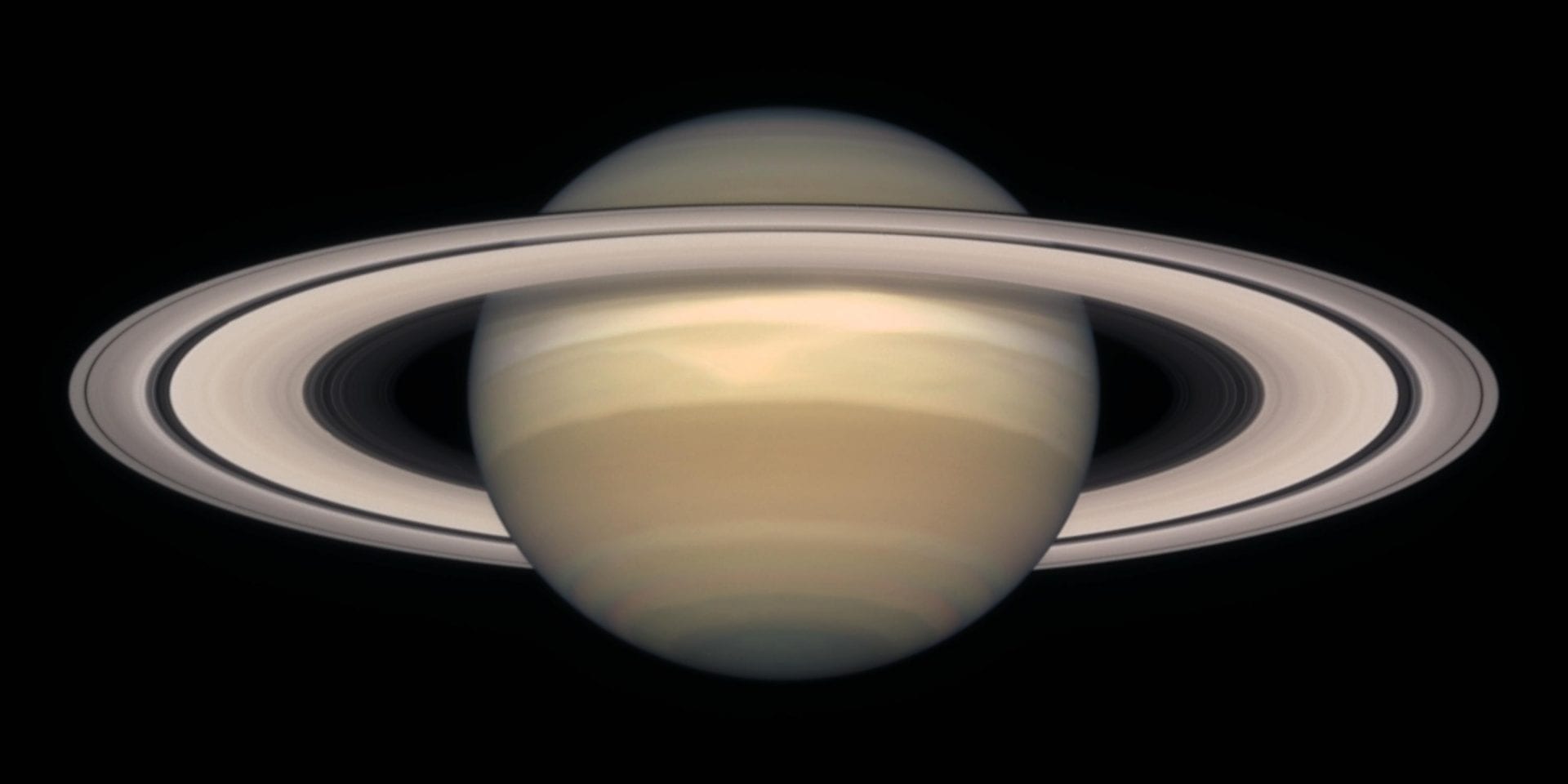 Saturn – Wide – PIA03160