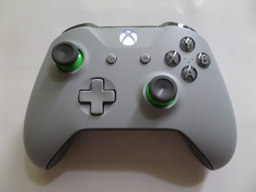 Xbox One Wireless Controller (Bluetooth Gamepad)