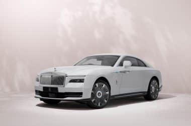 Rolls-Royce Spectre Primavera luxury car